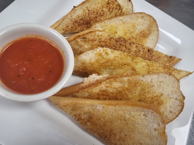 Garlic Bread with Sauce